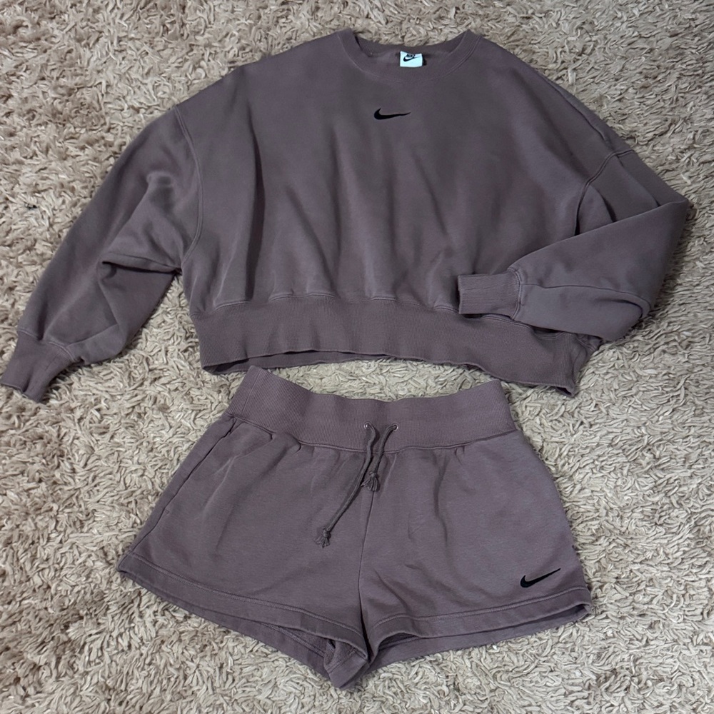 Nike Plum Sweatshirt and Shorts Set